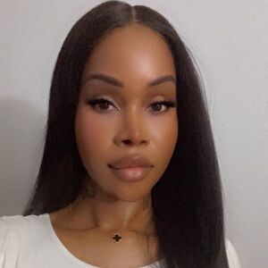 Meet your Posher, Toya